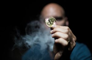Bitcoin vẫn là tiền điện tử thống trị trong thị trường darknet