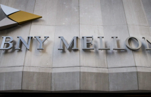 Bank of New York Mellon bị cáo buộc tiếp tay giúp OneCoin rửa tiền bẩn lên đến $ 300 triệu bank-of-new-york-mellon-bi-cao-buoc-tiep-tay-giup-onecoin-rua-tien-ban