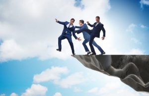 Dự đoán sự cố cho YFI tăng lên khi YFIUSD hình thành mô hình H&S giảm giá