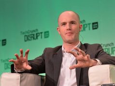 CEO Coinbase lo sợ chính quyền Trump có thể giáng một đòn mạnh vào ngành công nghiệp tiền điện tử trước khi mãn nhiệm, thị trường bay hơi 50 tỷ đô la Coinbase