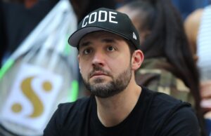 Đồng sáng lập Reddit Alexis Ohanian treo cờ Bitcoin trên Twitter trong bối cảnh giá tăng Alexis Ohanian - Bitcoin