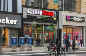 Robinhood tạm ngừng mua GameStop sau khi giá ‘lên mặt trăng’ GameStop