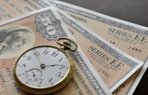 Bitcoin giảm cùng với cổ phiếu công nghệ khi lợi suất trái phiếu tăng