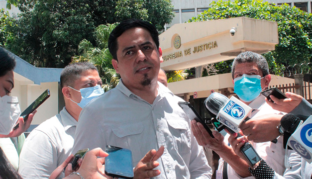Jaime Guevara của FMNL đệ đơn kiện chống lại luật Bitcoin tại El Salvador 