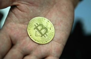 Giá Coin hôm nay 20/03: Bitcoin đóng cửa tuần ngay bên dưới $ 28.000, altcoin và chứng khoán Mỹ tăng nhẹ khi UBS công bố thỏa thuận mua lại Credit Suisse