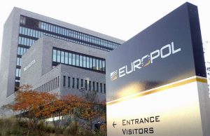 Europol tịch thu 46 triệu đô la từ ChipMixer sau cáo buộc rửa 2,88 tỷ đô la Europol