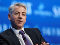 Nhà đầu tư tỷ phú Bill Ackman kêu gọi chính phủ hành động để bảo vệ người gửi tiền SVB