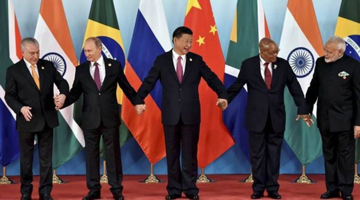 sự quan tâm ngày càng tăng đối với khối BRICS và phi đô la hóa