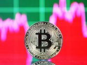 Giá Coin hôm nay 25/12: Bitcoin trì trệ quanh $ 43.000 nhưng vẫn khép tuần trong sắc xanh, altcoin diễn biến trái chiều