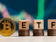 Altcoin lao dốc, Bitcoin ít biến động khi Bitcoin ETF có 95% cơ hội phê duyệt