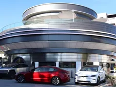 Nhà hàng drive-in Tesla sắp mở: Chấp nhận Dogecoin?